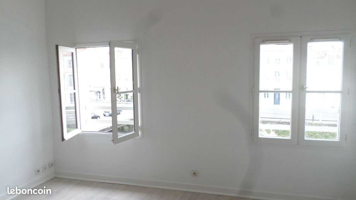 Appartement 1 pièce 26 m² · à La Rochelle · 26 m² · 508 €