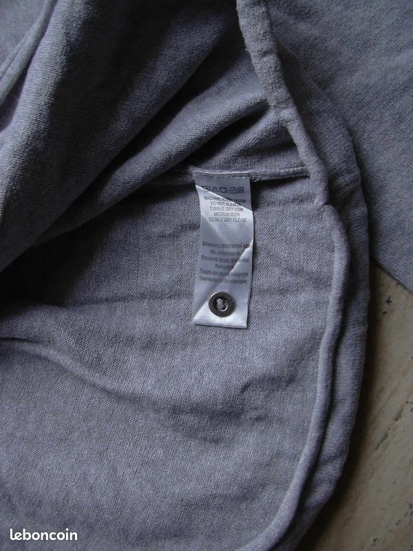 Gilet gris "active wear" 12 ans (SN) (image 4)