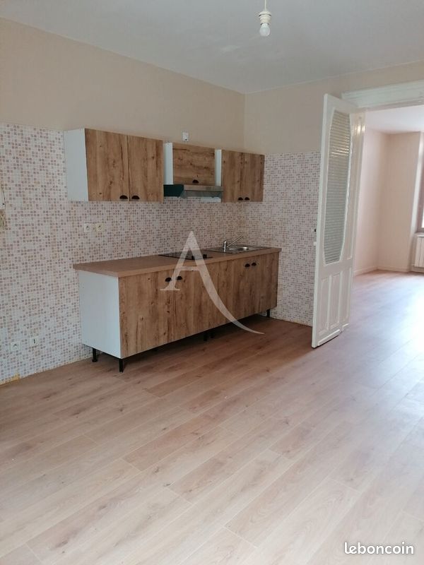 Appartement 2 pièces 48 m² · à Carmaux · 48 m² · 500 €