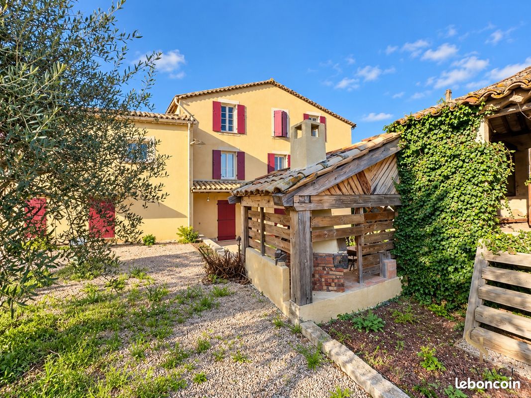 Maison 14 pièces 231 m² · au Cannet-des-Maures · 231 m² · 499 000 €