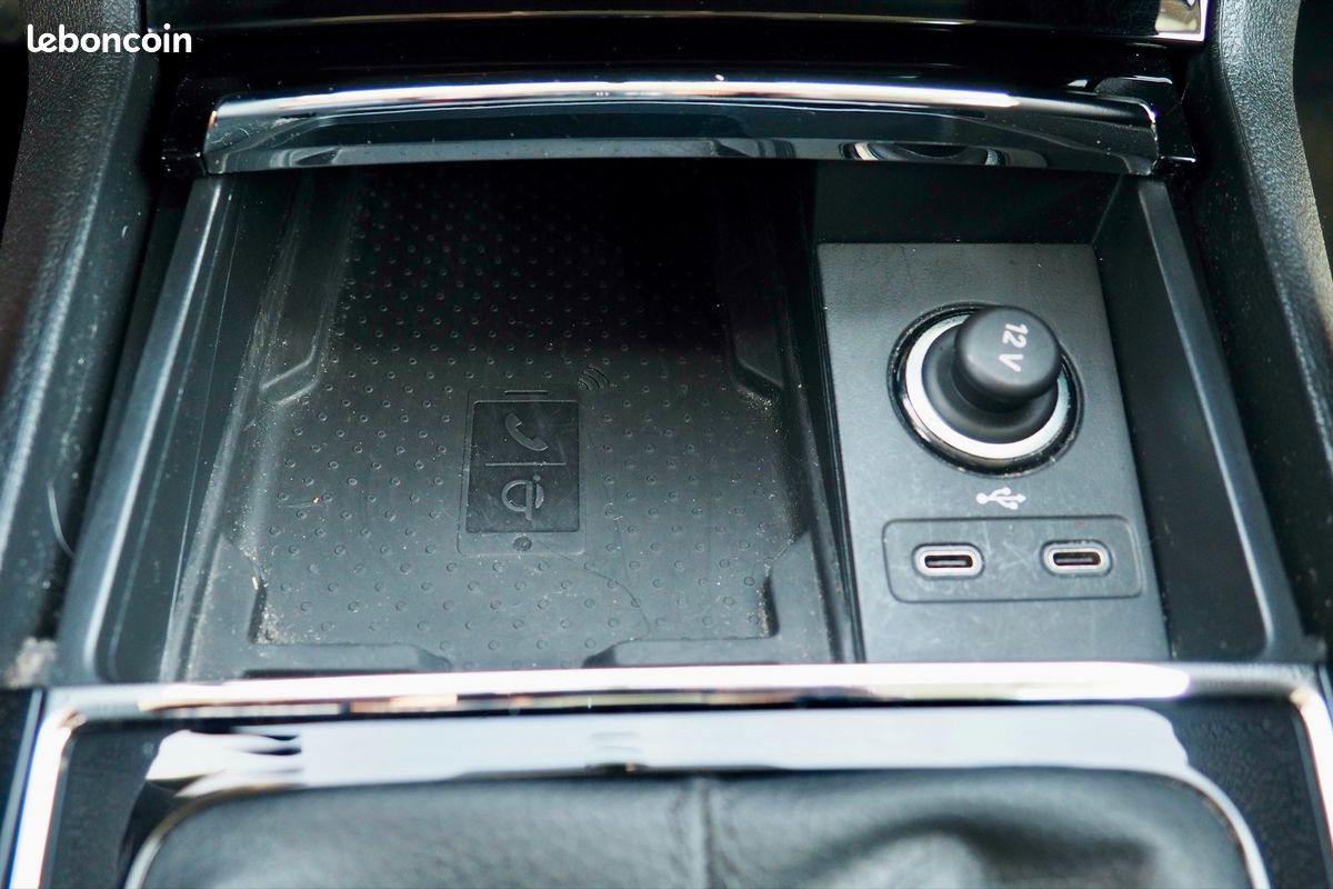 SKODA Kodiaq 1,5 Tsi 150 Ambition + Attelage + Caméra + Full Led + Options, 1ère Main - Garantie 12 mois (image 12)
