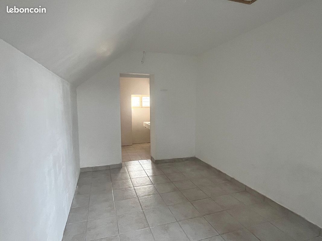 Maison a louer - 3 pièce(s) - 84 m2 - Surfyn