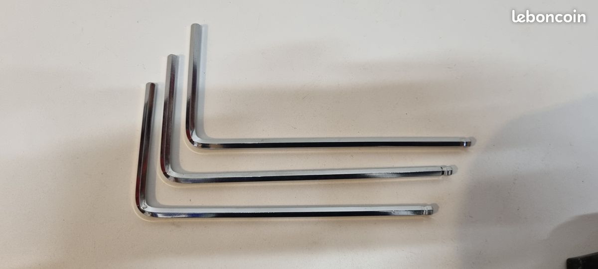 Lot de 3 clés 6 pans chromées de 5 (image 1)
