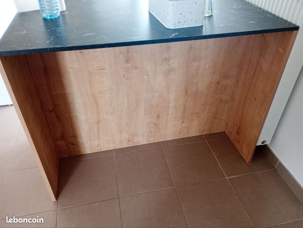 Îlot de cuisine comme neuf (image 1)