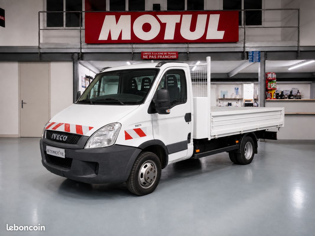 IVECO Daily 35C11 Plateau/Coffre (image 1)