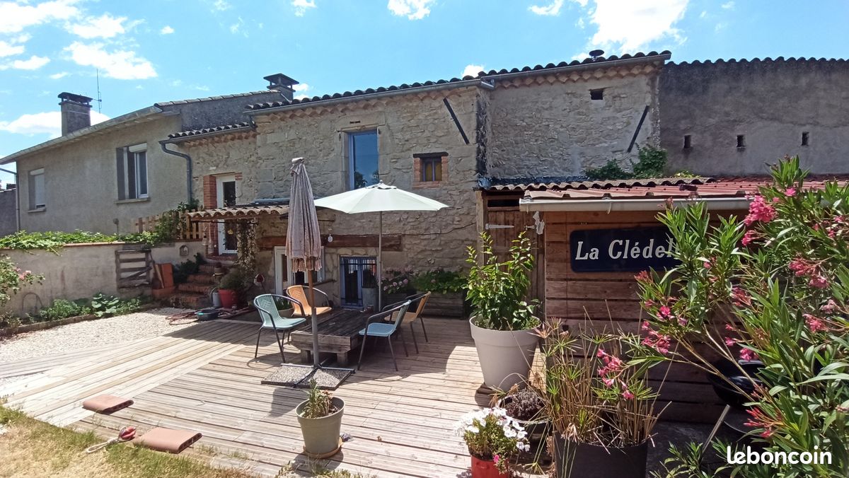 Maison 4 pièces 93 m² · à Castres · 93 m² · 150 000 €