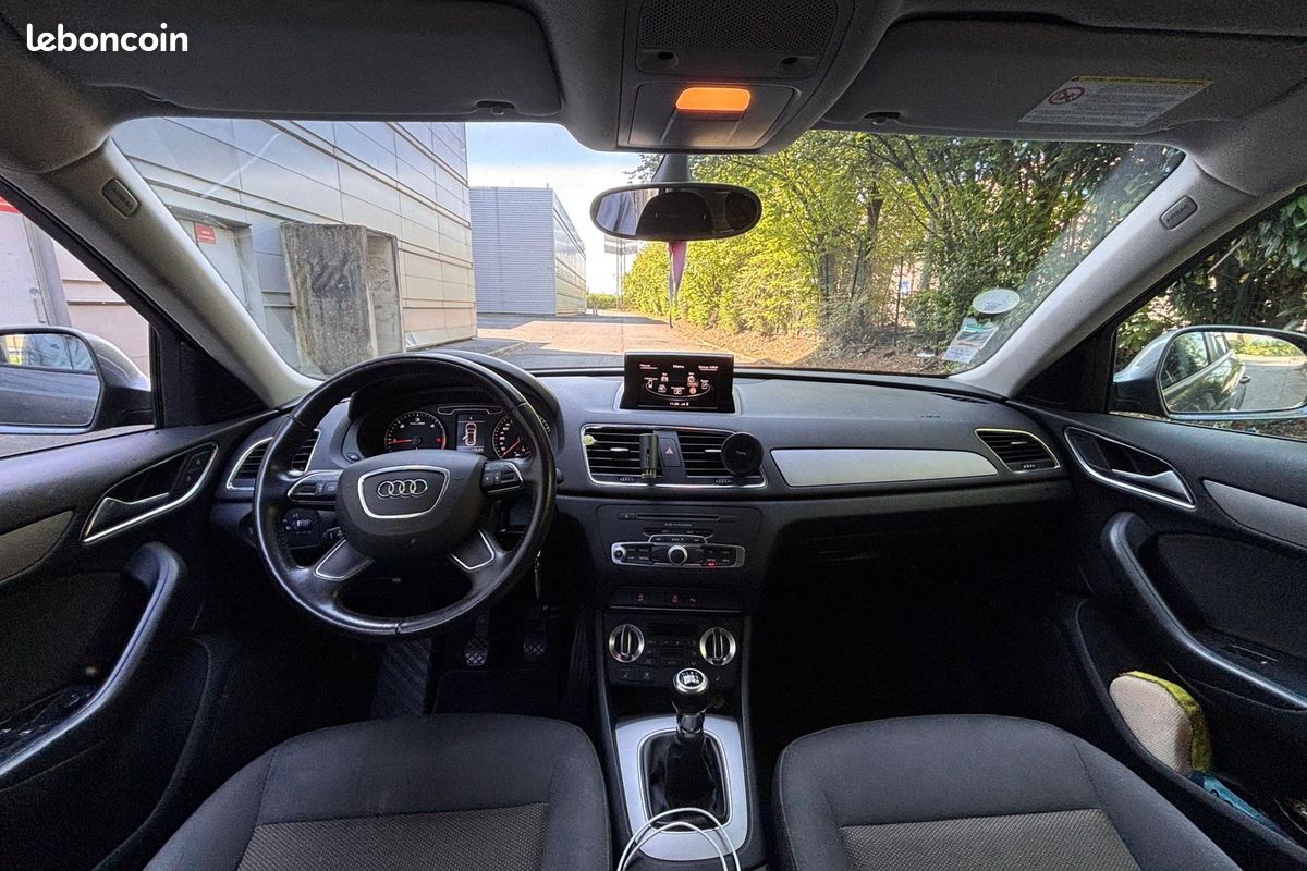 AUDI Q3 2.0 TDI DPF - 140 Ambiente - DISTRIBUTION OK - EMBRAYAGE OK (image 12)