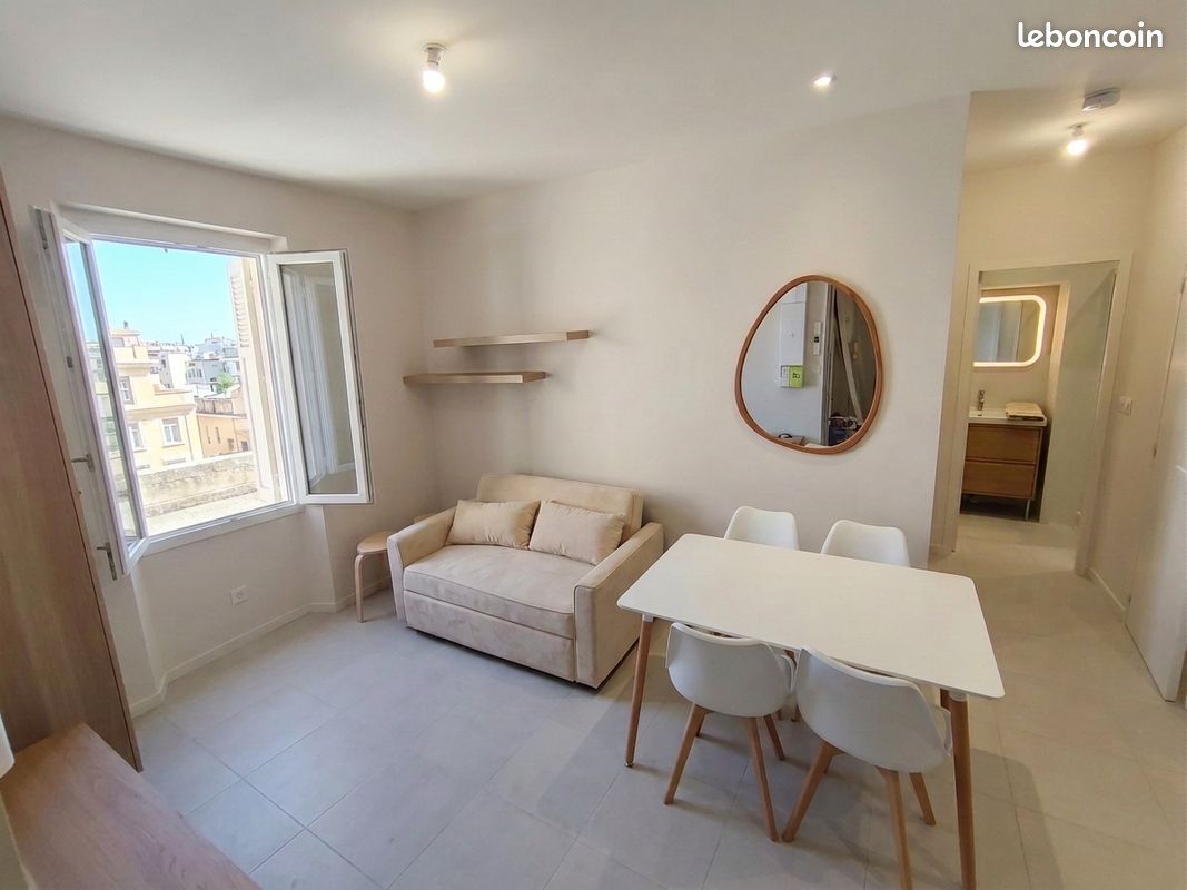 Appartement 2 pièces 32 m² · à La Ciotat · 32 m² · 990 €/mois