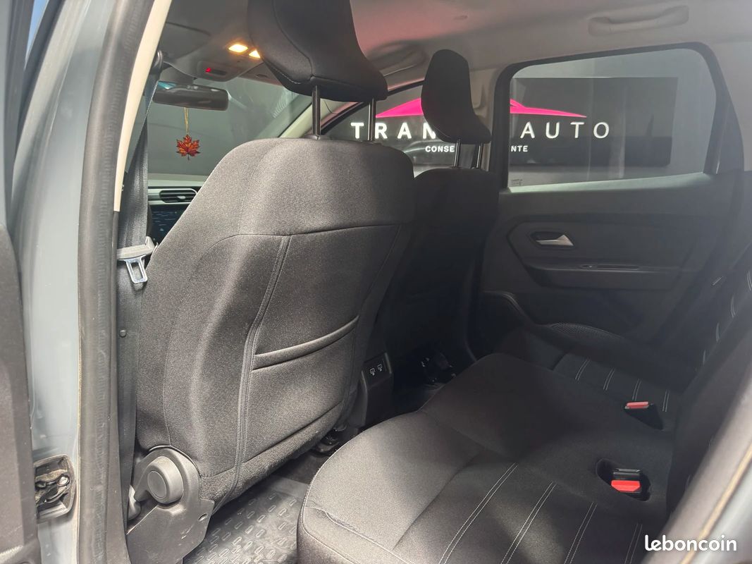 DACIA DUSTER 115cv 4x2-B Journey / CarPlay / Caméra 360° / Siège Chauffant / Roue de Secours (image 21)
