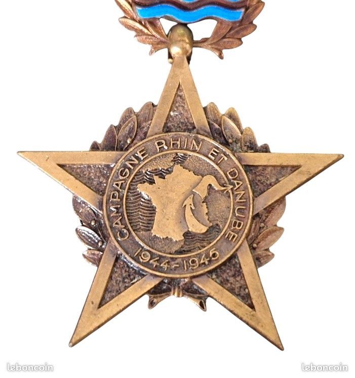 INSIGNE MILITAIRE 1ER Armée Française Rhin Et Danube EUR 3,00 - FR