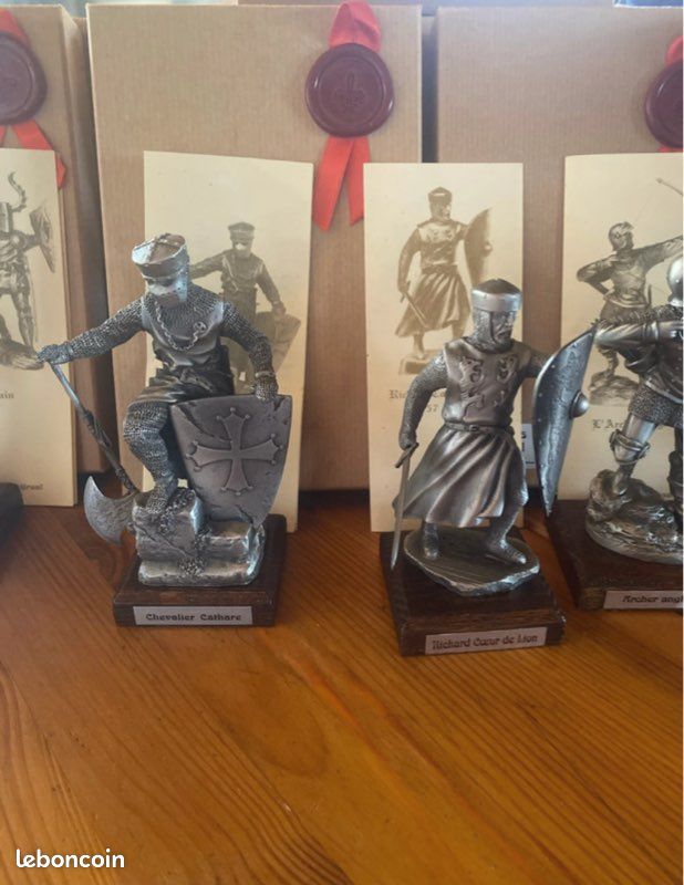 LES ETAINS DU Graal Sans Boite EUR 20,00 - PicClick FR