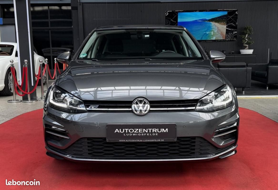 Volkswagen Golf 1.5 TSI R-Line Highline | 150 ch BVM Sièges chauffants Phares LED Apple CarPlay/A... (image 3)