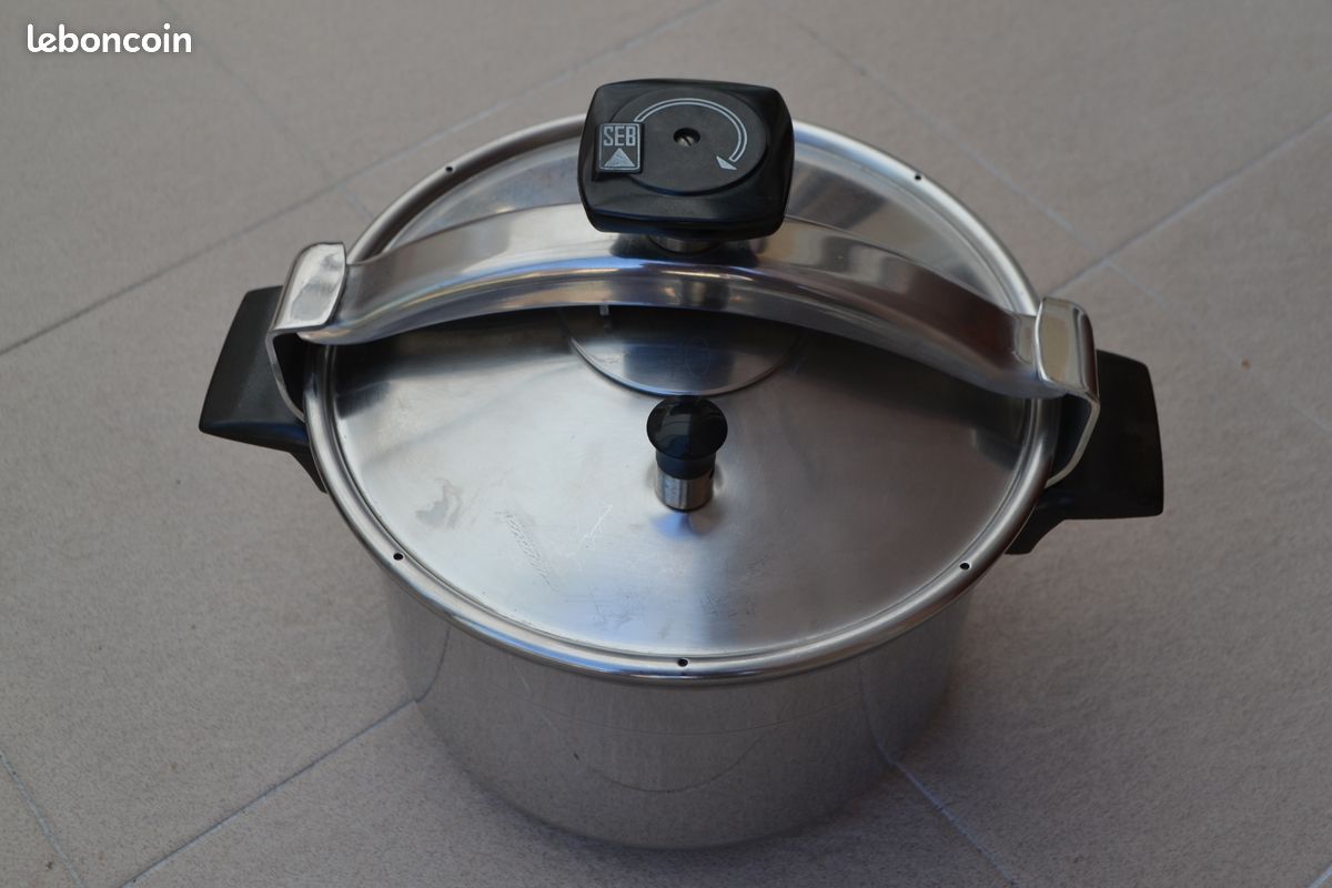 Cocotte minute Modèle « Authentique » Seb Capacité 8 L (image 1)