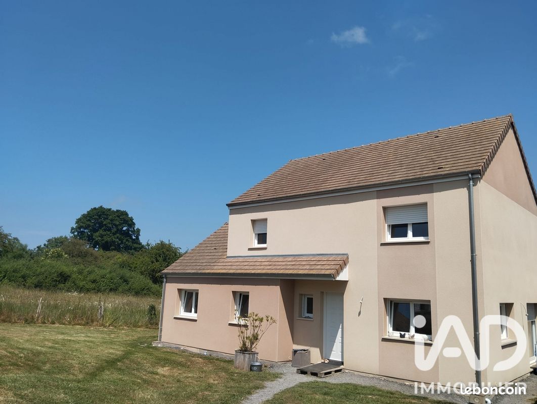 Maison 5 pièces 136 m² · à Troarn · 136 m² · 370 000 €