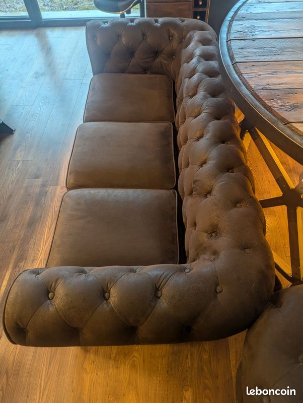 Canapé Chesterfield (image 3)