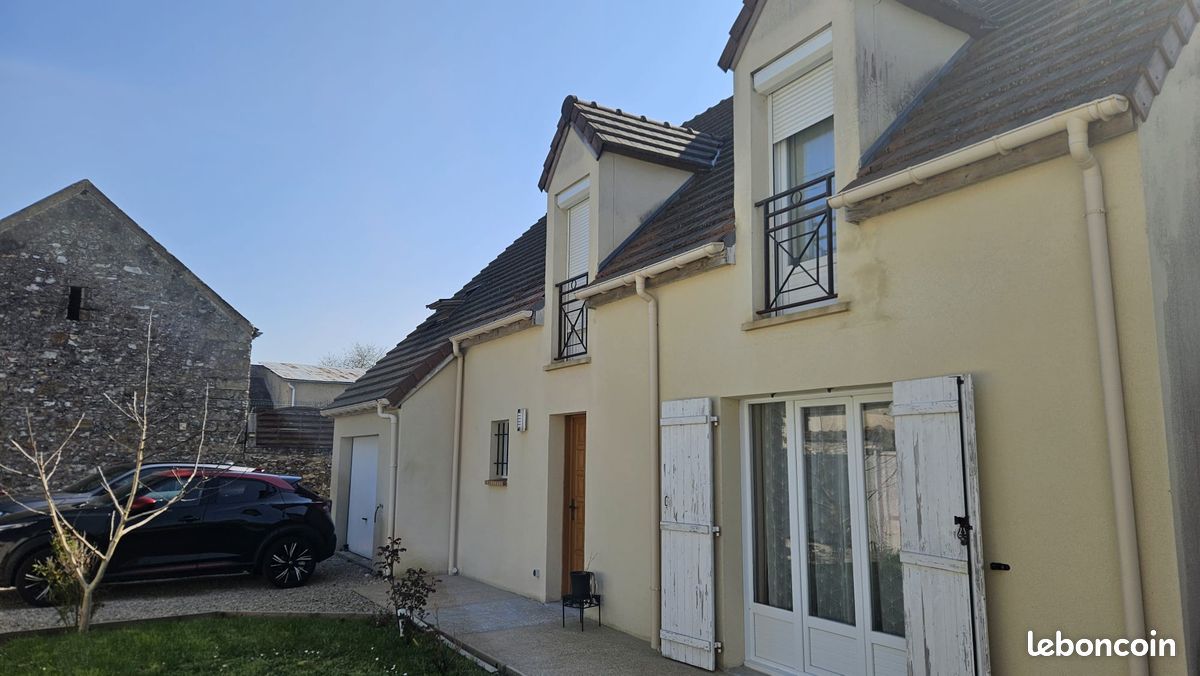 Maison 7 pièces 170 m² · à La Grande-Paroisse · 170 m² · 329 000 €