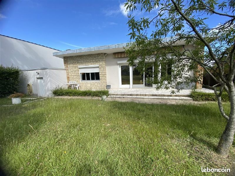Maison 6 pièces 102 m² · à Sainte-Geneviève-des-Bois · 102 m² · 379 900 €