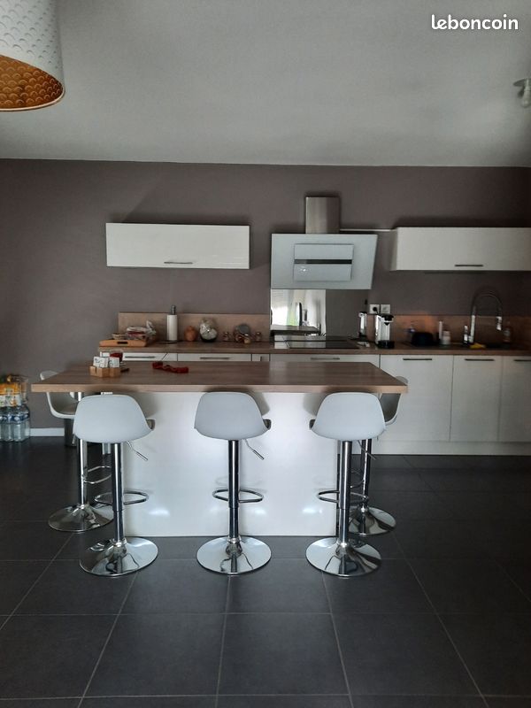 Appartement 4 pièces 71 m² · à Rillieux-la-Pape · 71 m² · 310 000 €