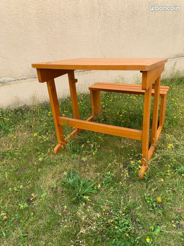 Bureau d’écolier (image 1)