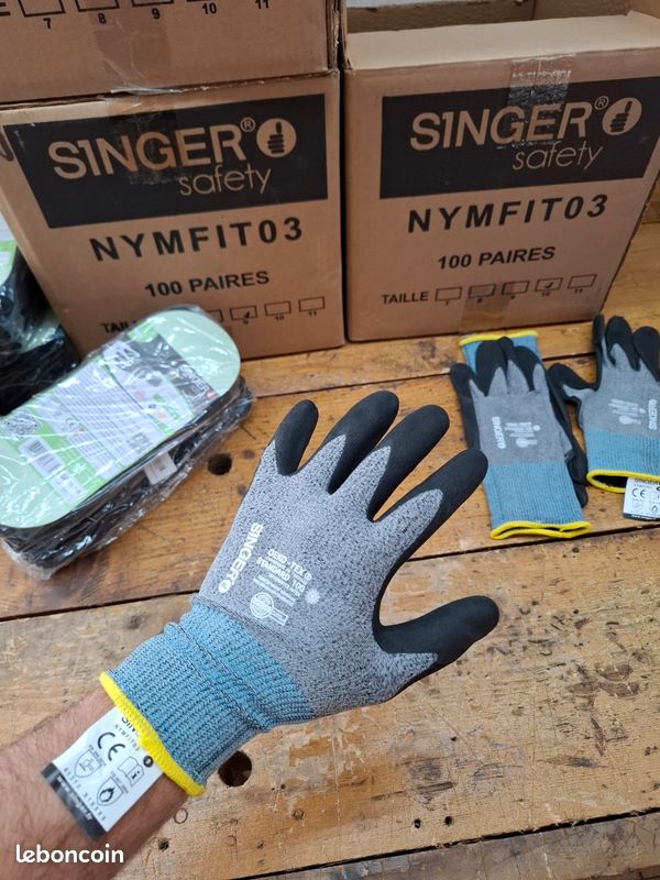 Lot de 10 gants de protection T10 nitrile mousse Singer (image 1)