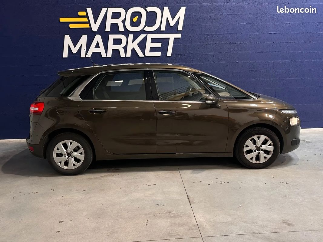 CITROEN C4 Picasso 1.6 HDi 112ch Confort - 2013 - 193 000 km - Suivi complet - Courroie + Révision faite (image 6)