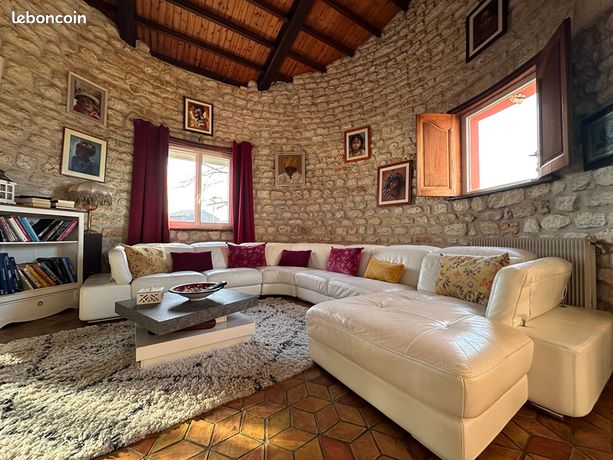 Villa 8 pièces 216 m²