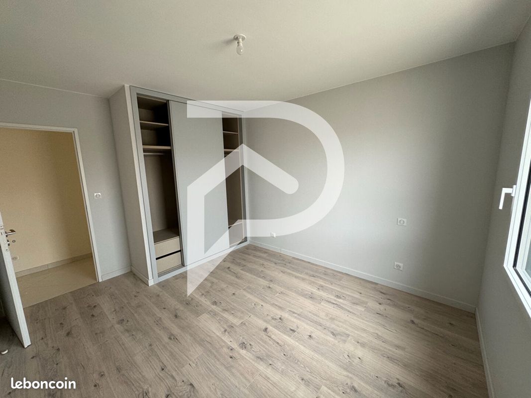 Maison 5 pièces 151 m² - Chauray 79180 (image principale 7)