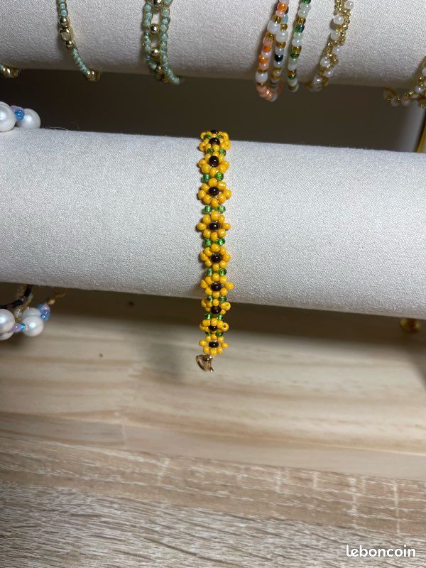 Bracelet fait a la main (image 2)