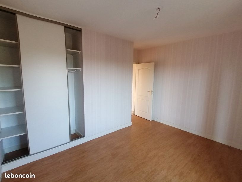 Appartement a louer chalons-en-champagne - 3 pièce(s) - 92 m2 - Surfyn