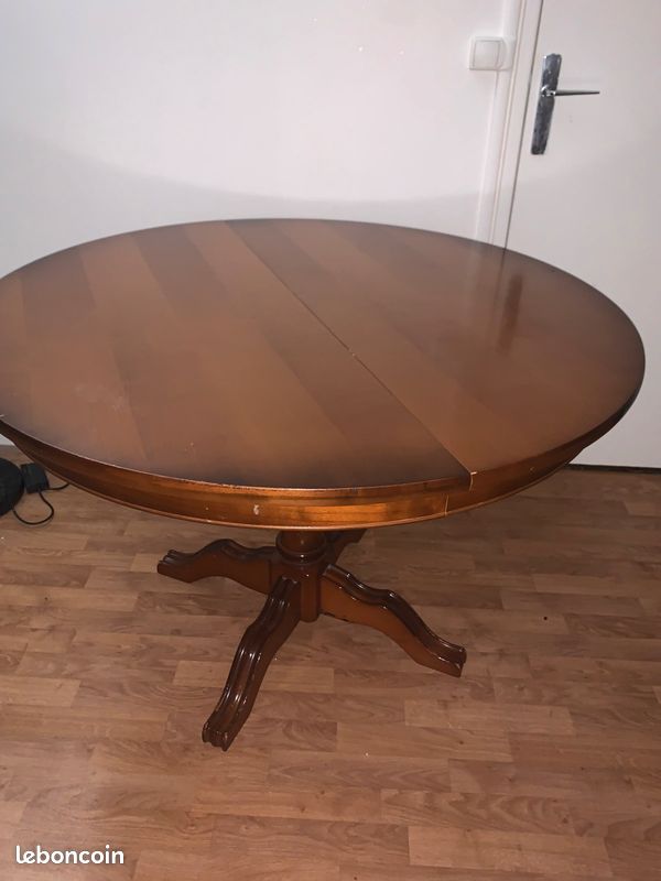 Table à manger ronde en bois (image 3)