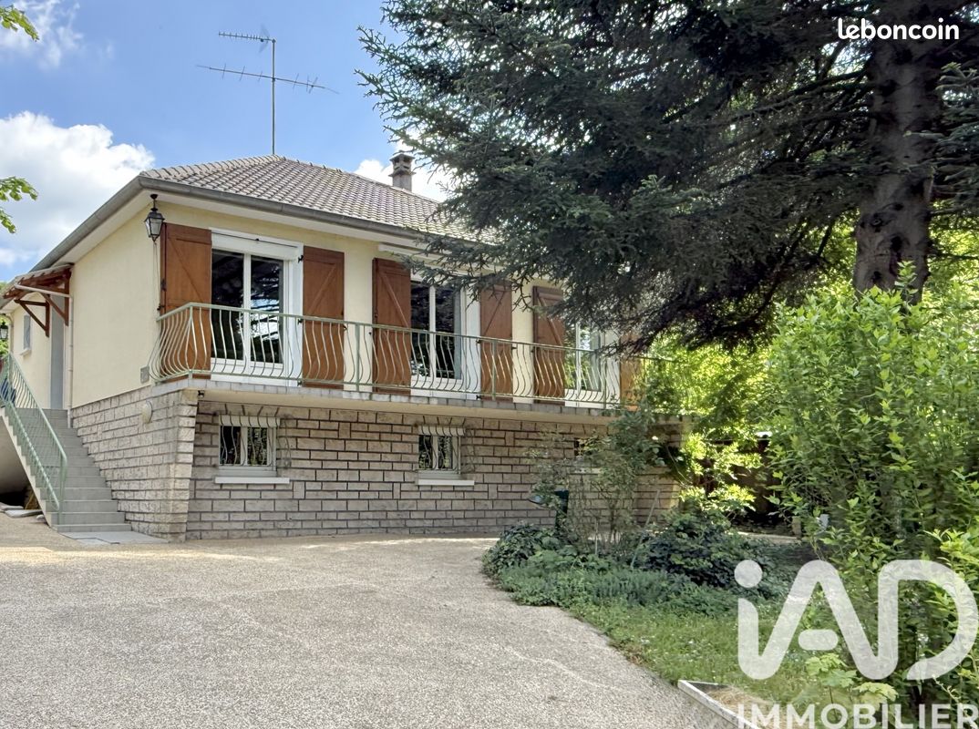 Maison 5 pièces 100 m² · à Étiolles · 100 m² · 365 000 €