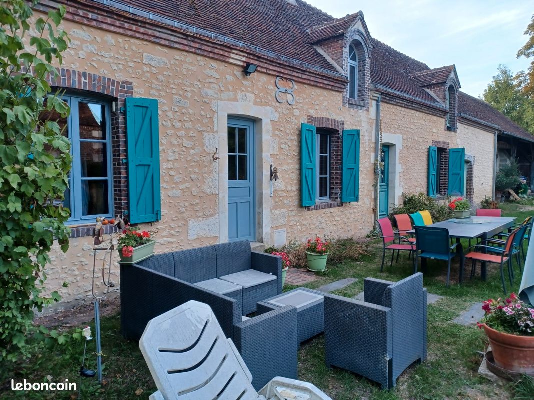 Maison 5 pièces 130 m² · à Vichères · 130 m² · 320 000 €