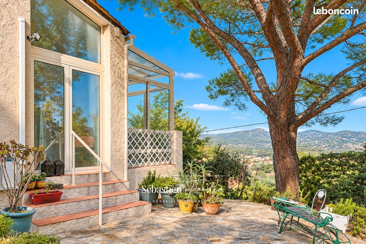 Maison 5 pièces 121 m² · à Six-Fours-les-Plages · 121 m² · 480 000 €