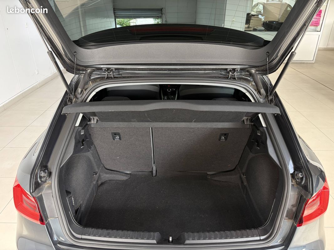 AUDI A1 Sportback 30 TFSI 116 ch S tronic 7 Design Luxe (image 11)
