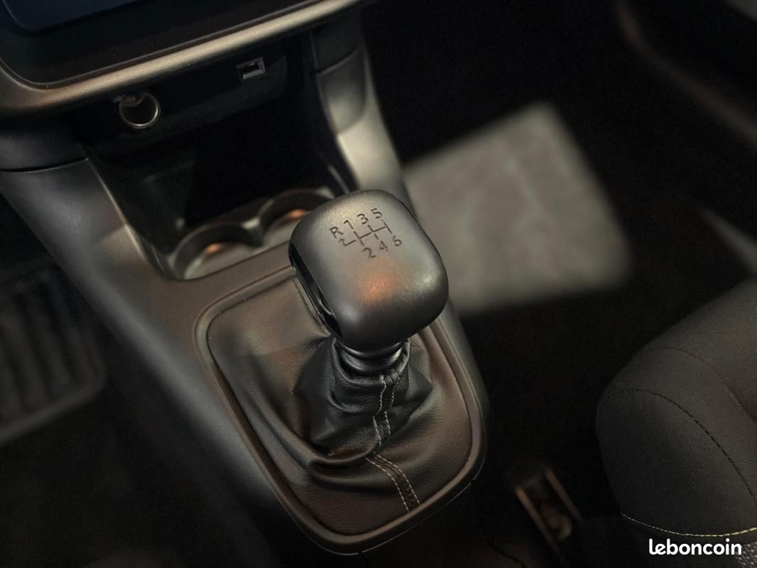 Citroën C3 BlueHDi 100 S&S BVM6 Feel Business (image 13)