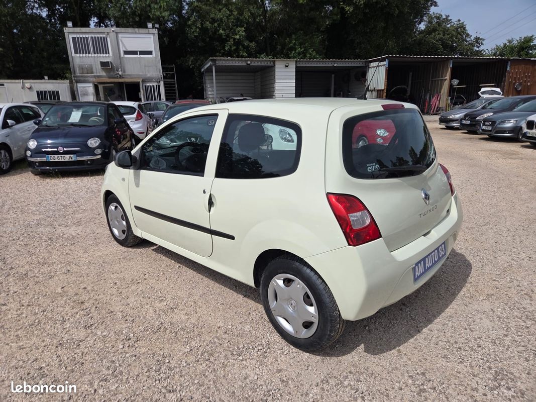 RENAULT TWINGO II 1.2 LEV 16v 75 115g eco2 Dynamique (image 3)