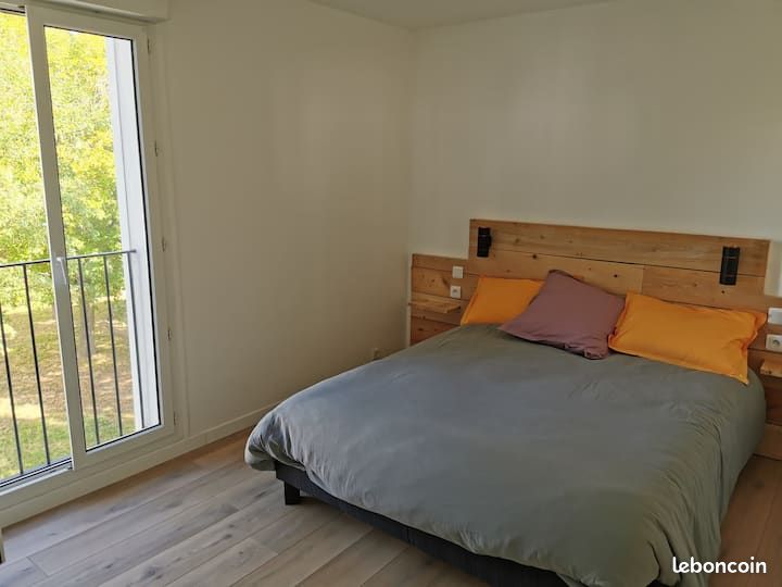 Appartement de 80m2 pour 6/8p, proche du Marché couvert (image 6)