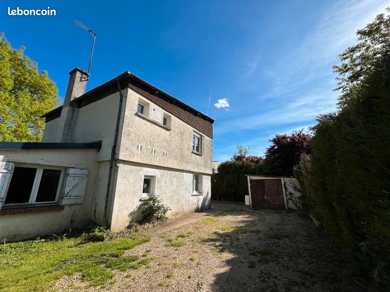 Maison 5 pièces 105 m² · à Chârost · 105 m² · 82 950 €