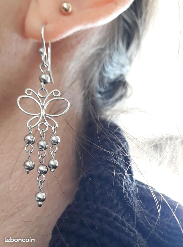 Boucles d'oreilles papillons argent (image 2)