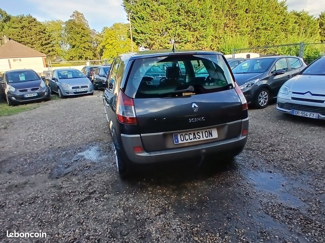 RENAULT SCENIC II 1.9 dCi 120 Confort Dynamique GARANTIE 6 MOIS (image 8)