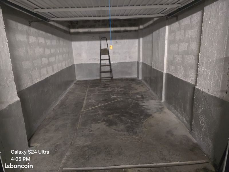 Parking/box NICE · 175 €/mois