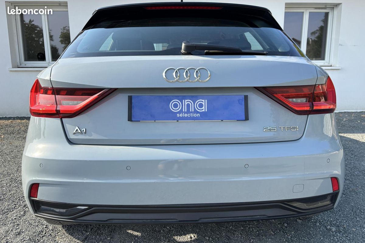 AUDI A1 Sportback 1.0 25 TFSI - 95 - BV S-Tronic SPORTBACK 2019 Advanced COULEUR RARE (image 14)