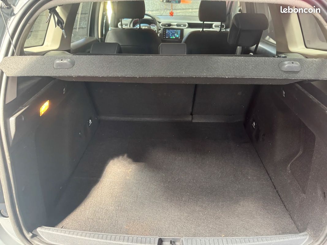 DACIA DUSTER 115cv 4x2-B Journey / CarPlay / Caméra 360° / Siège Chauffant / Roue de Secours (image 22)