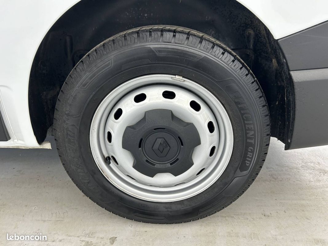 RENAULT FG CF L1H1 3T blue dci 130 E6E (image 20)