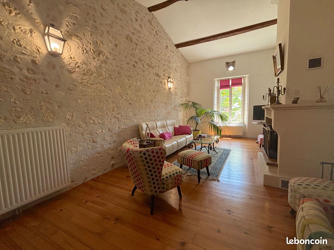 Maison 6 pièces 210 m² · à Nancras · 210 m² · 367 500 €