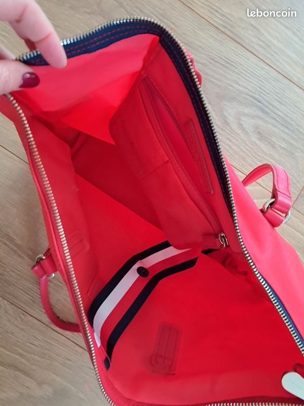 Sac Tommy Hilfiger rouge (image 5)