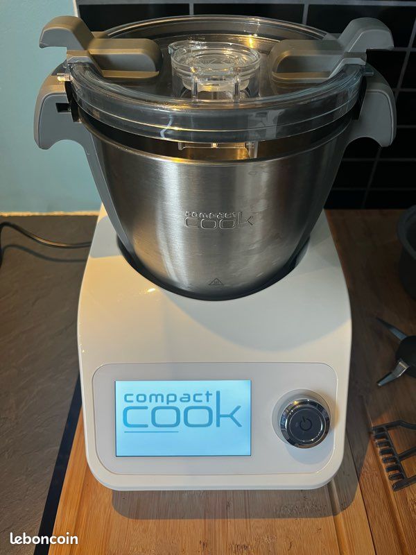 Robot De Cuisine Compact Argenté D'occasion - Marque Générique Avec Panier