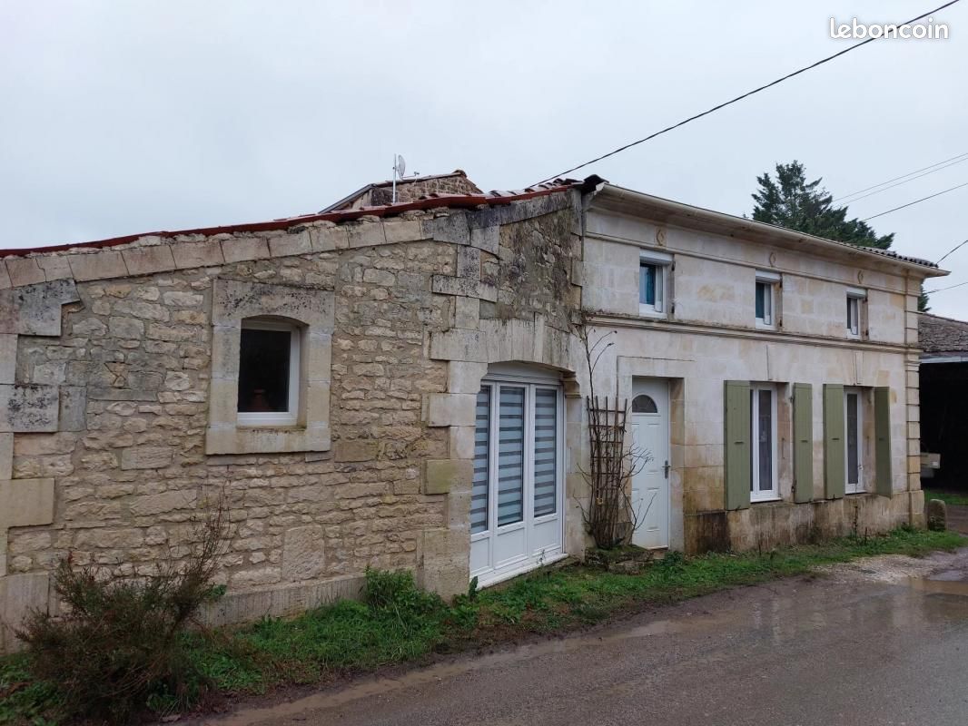 Maison 106 m² Jonzac - Jonzac 17500 (image principale 0)