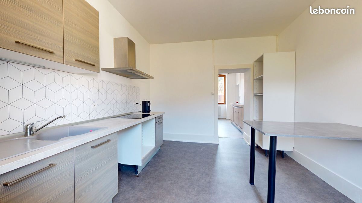 Appartement 2 pièces 46 m² · à Deluz · 46 m² · 560 €/mois