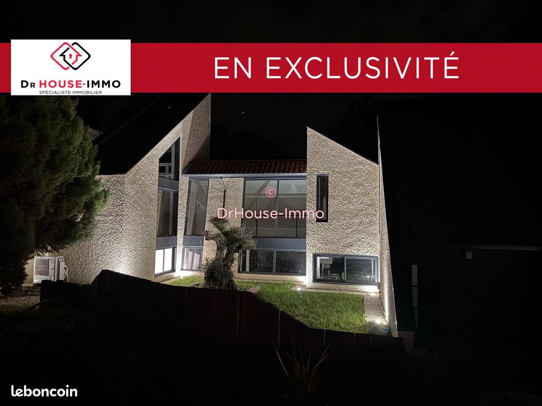 Maison 8 pièces 185 m² · à Carignan-de-Bordeaux · 185 m² · 600 000 €